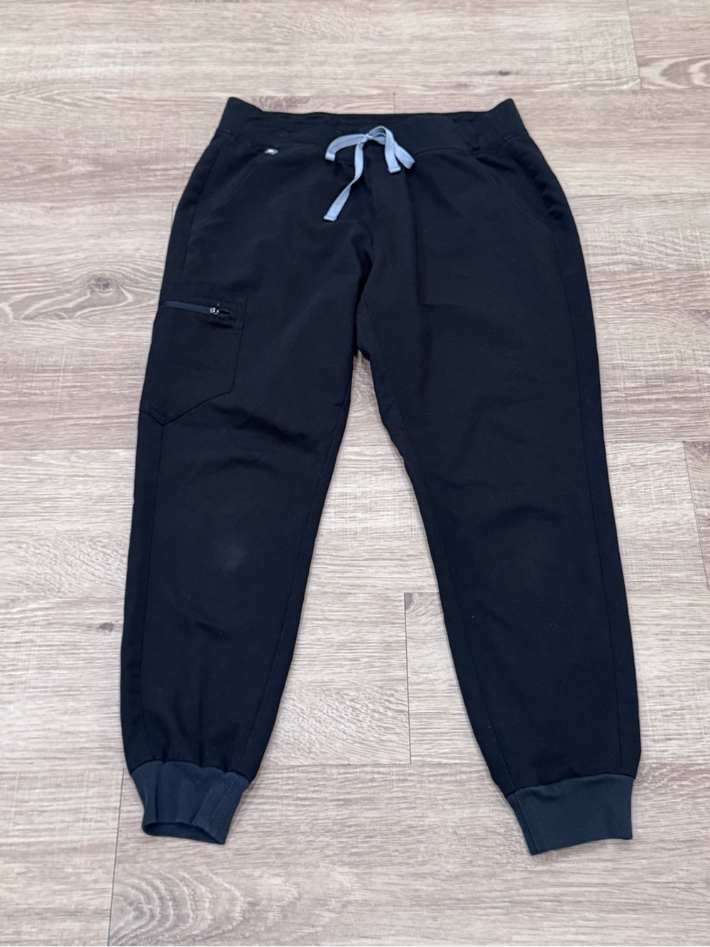 FIGS Technical Collection Black Jogger Scrub Pants M Medical